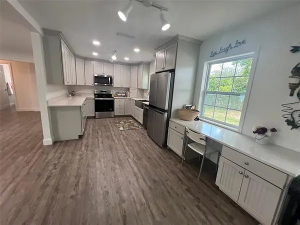 $949,999 | 4620 7th Avenue West, Bradenton, FL 34209