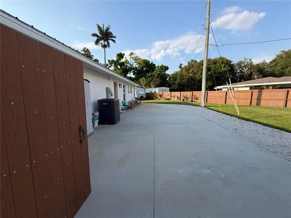 $949,999 | 4620 7th Avenue West, Bradenton, FL 34209