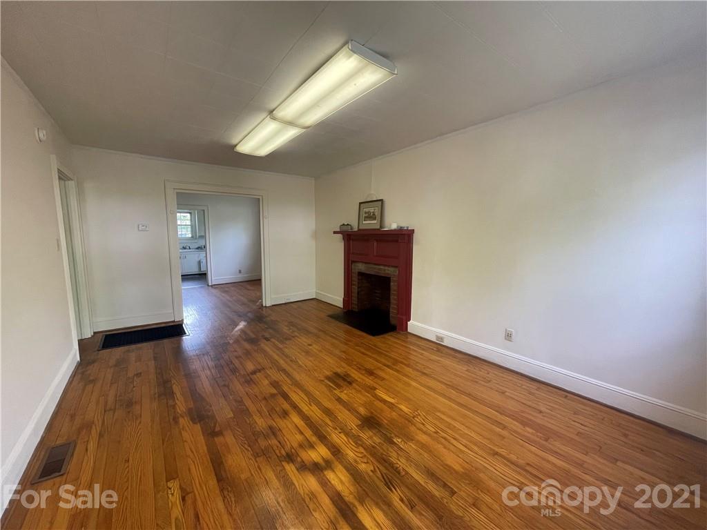 401 Ridge Street Northwest Lenoir, NC 28645 - Photo 8 of 18 Gallery Image 8