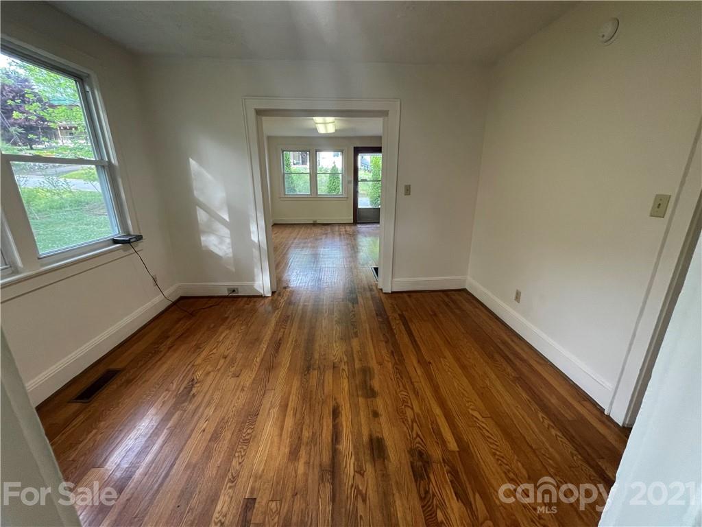 401 Ridge Street Northwest Lenoir, NC 28645 - Photo 9 of 18 Gallery Image 9