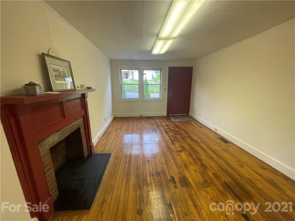 401 Ridge Street Northwest Lenoir, NC 28645 - Photo 10 of 18 Gallery Image 10