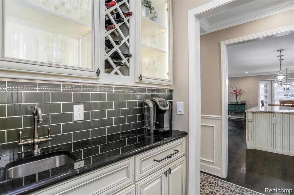 4560 Valley View Point Rochester, MI 48306 - Photo 22 of 63