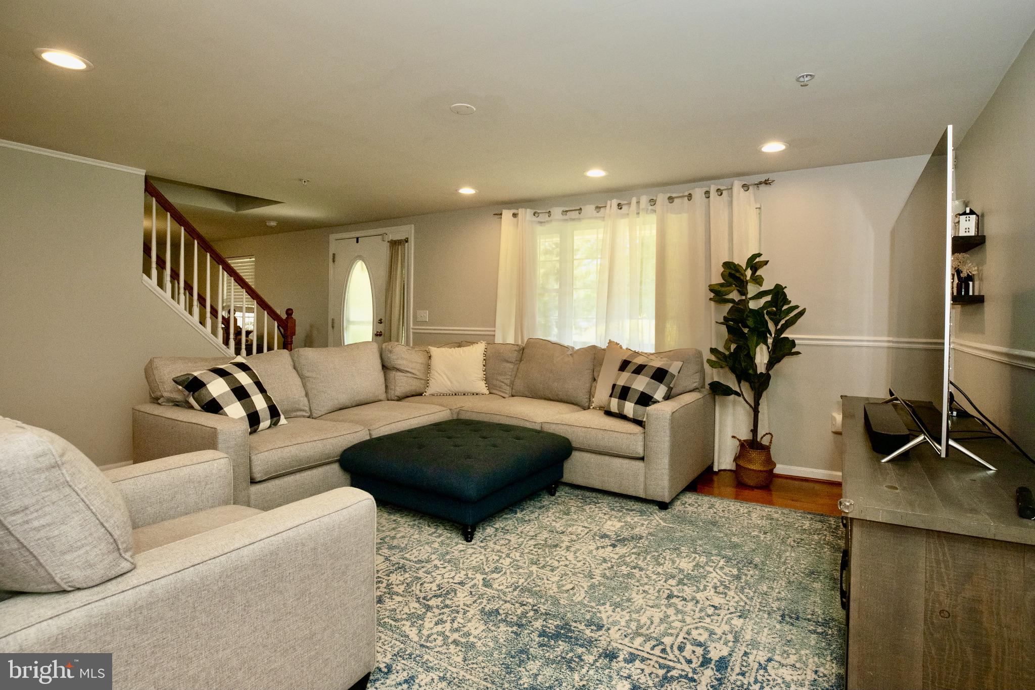 1016 Jacksonville Road Warminster, PA 18974 - Photo 3 of 42 Gallery Image 3