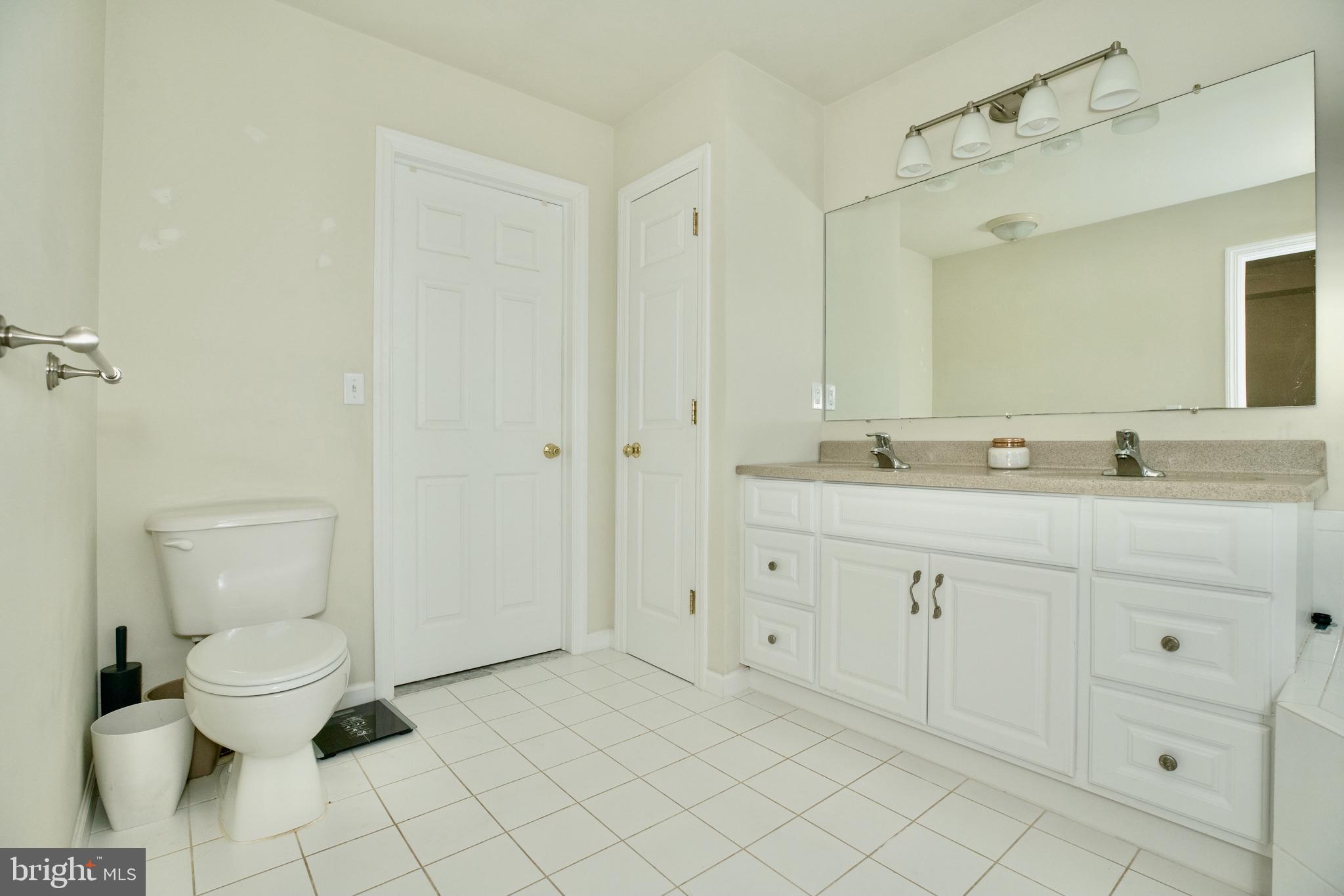1016 Jacksonville Road Warminster, PA 18974 - Photo 28 of 42 Gallery Image 28