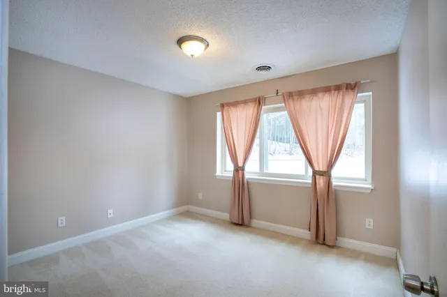 $569,900 | 1845 Woodledge Drive, State College, PA 16803