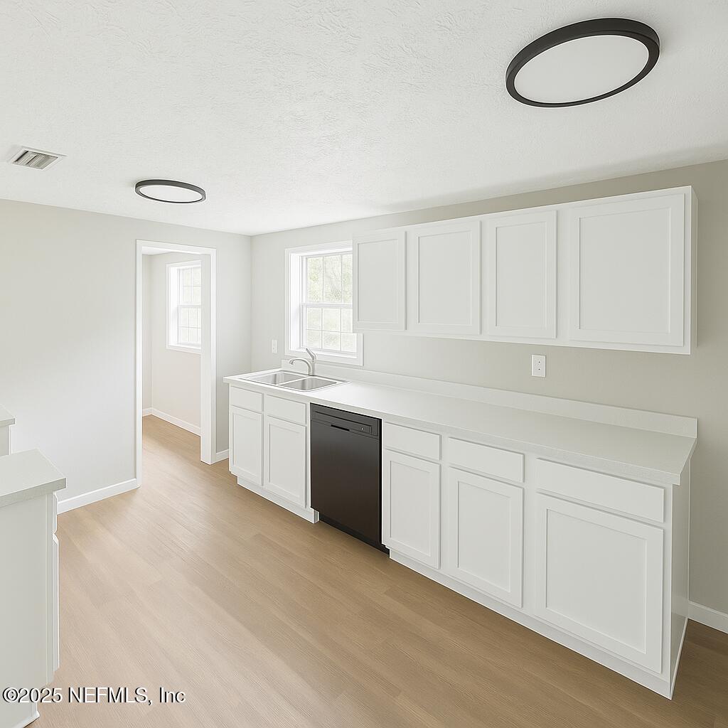 1109 Lake Shore Boulevard, Unit A Jacksonville, FL 32205 - Photo 11 of 17 ChatGPT Image May 12, 2025, 11_38_06 PM