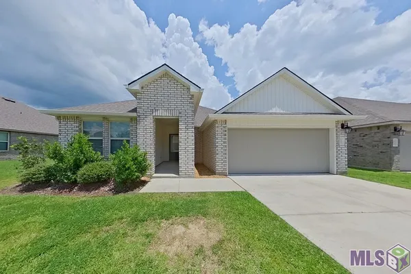 $1,890 | 113 Yardley Court, Lafayette, LA 70507
