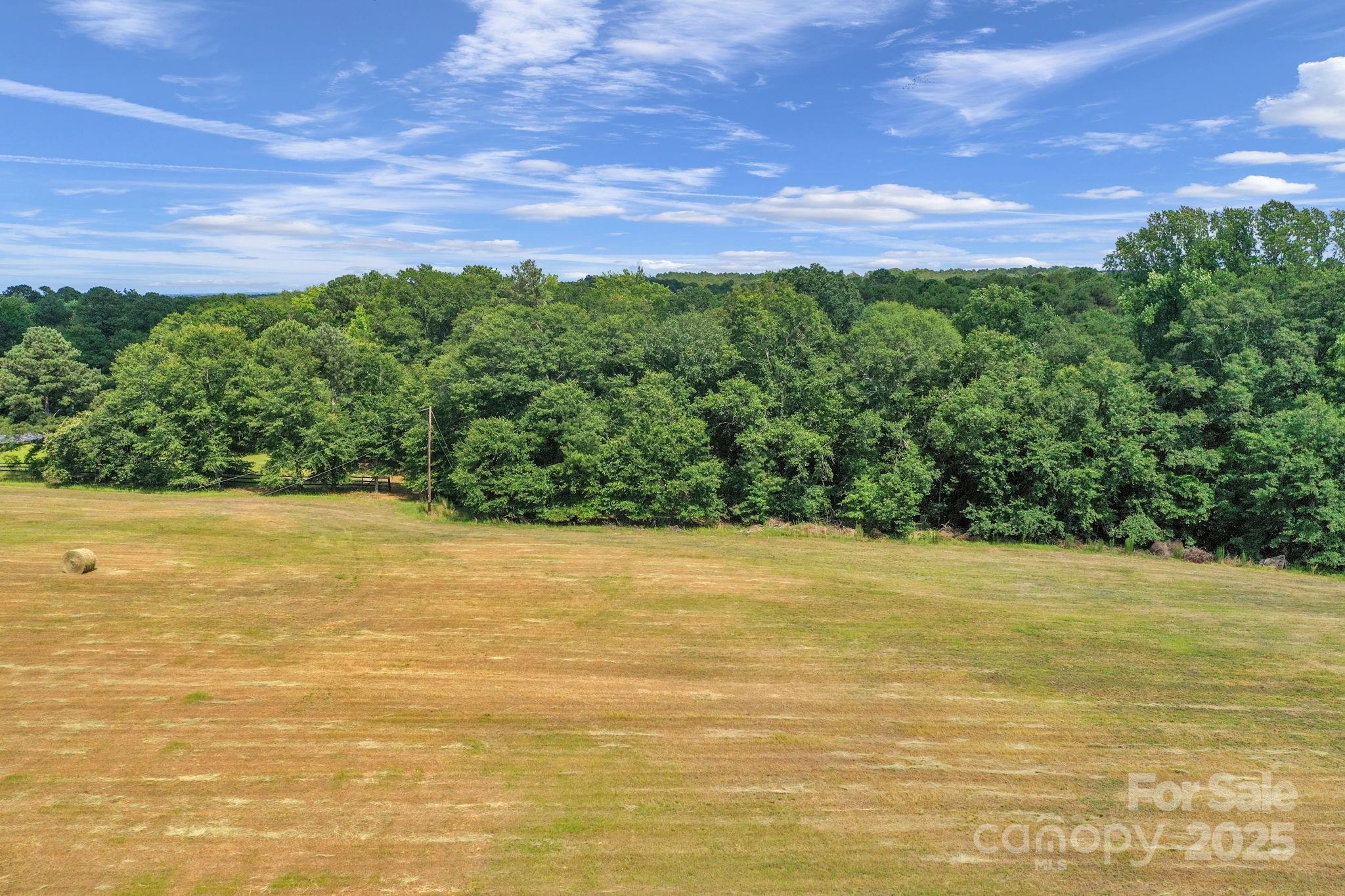 0 McMillan Road Cheraw, SC 29520 - Photo 4 of 33 a view of an ocean and mountain