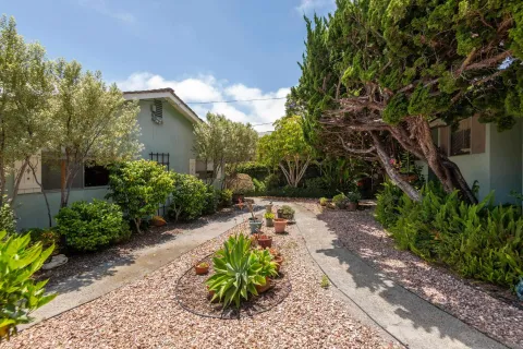 $1,999,000 | 1726 Archer Street, San Diego, CA 92109