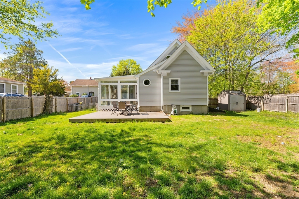 3 Edwards Street Franklin, MA 02038 - Photo 5 of 41