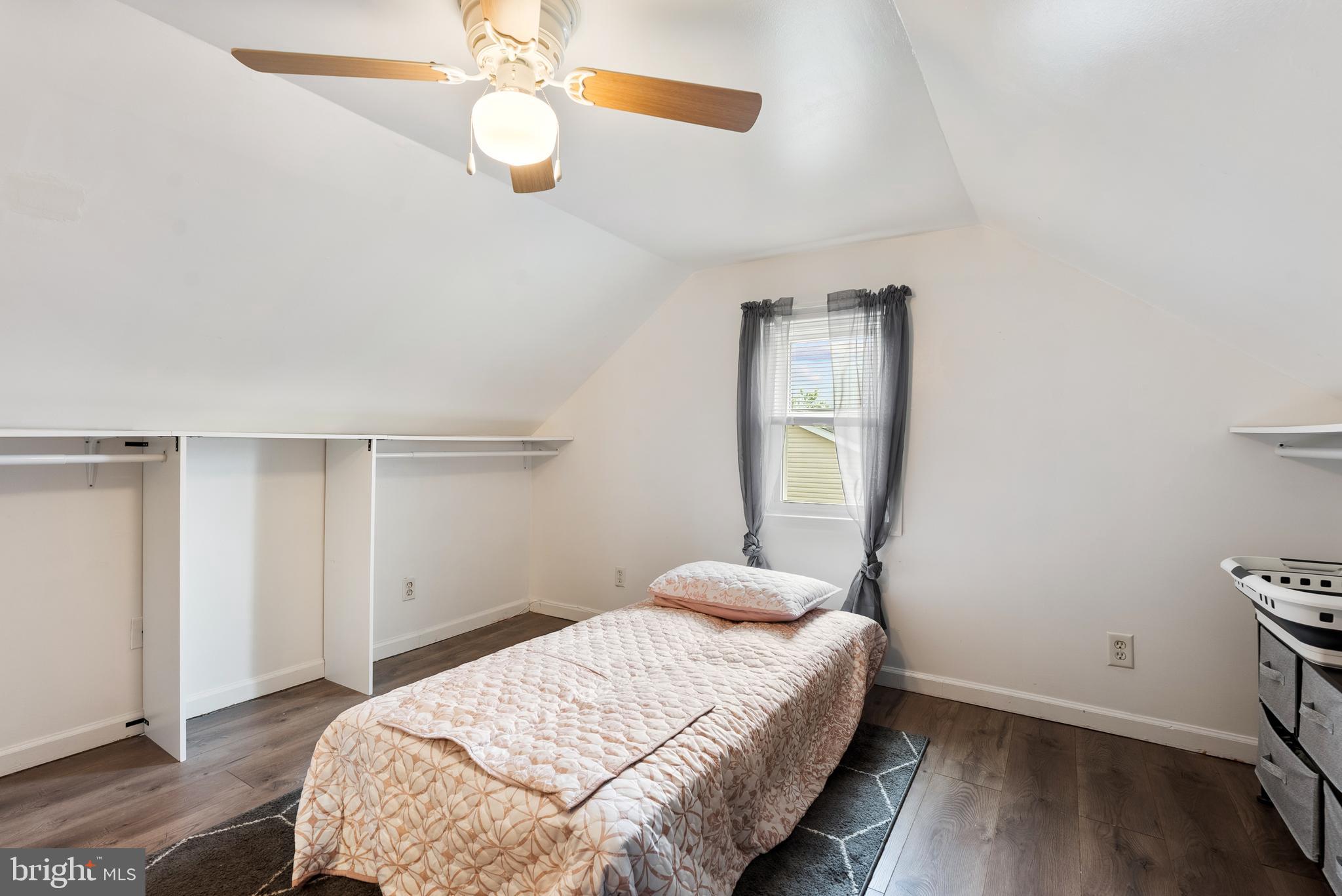 70 Del Rio Road Baltimore, MD 21222 - Photo 29 of 61 3rd Bedroom