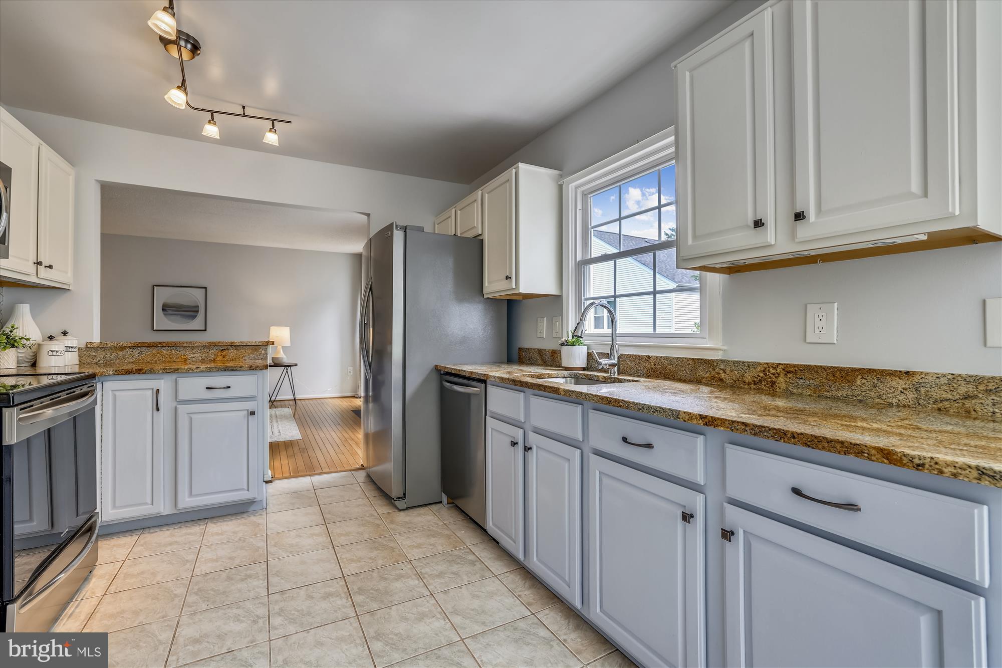 2402 Pondside Terrace Silver Spring, MD 20906 - Photo 15 of 39 Gallery Image 15