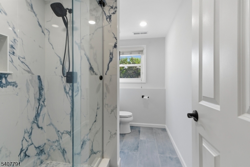 3 Armstrong Drive Oak Ridge, NJ 07438 - Photo 24 of 45