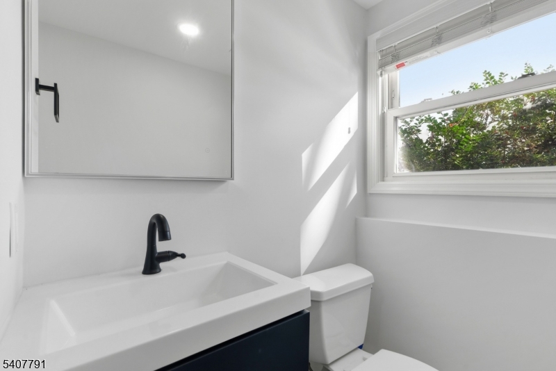 3 Armstrong Drive Oak Ridge, NJ 07438 - Photo 26 of 45