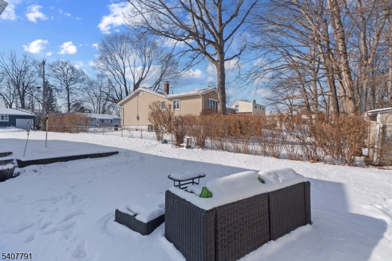 3 Armstrong Drive Oak Ridge, NJ 07438 - Photo 39 of 45