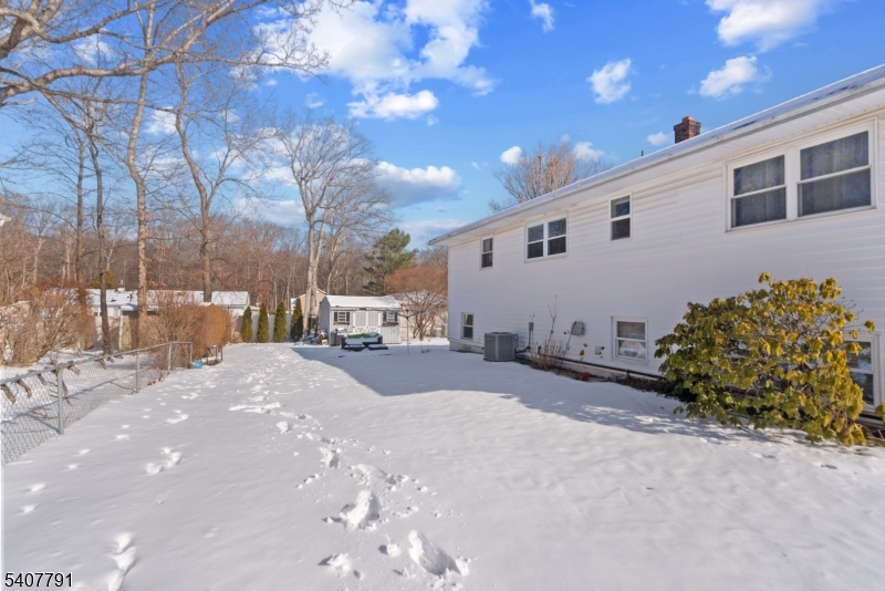 3 Armstrong Drive Oak Ridge, NJ 07438 - Photo 42 of 45