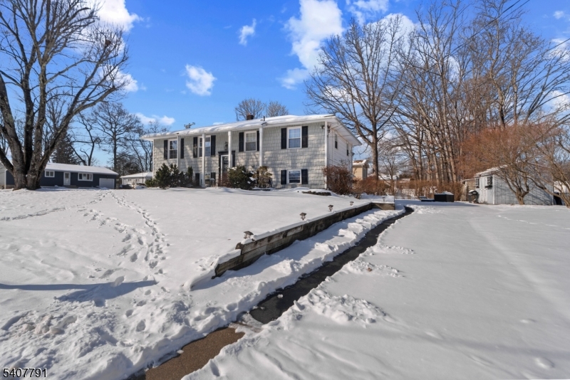 3 Armstrong Drive Oak Ridge, NJ 07438 - Photo 44 of 45