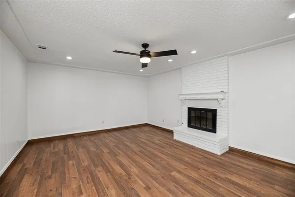 $2,350 | 5603 Fireside Drive, Arlington, TX 76016