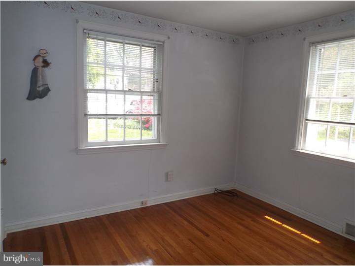 342 Hawarden Road Springfield, PA 19064 - Photo 11 of 25