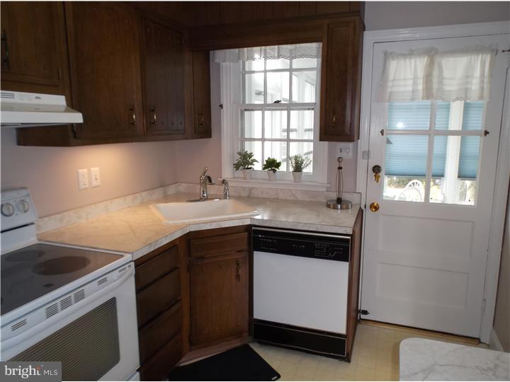342 Hawarden Road Springfield, PA 19064 - Photo 7 of 25