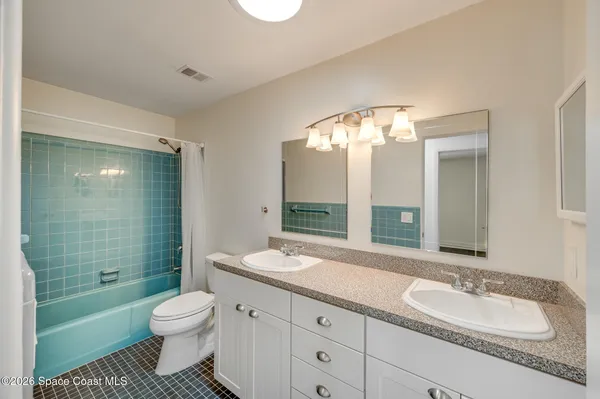 $875,000 | 901 South Palm Avenue, Indialantic, FL 32903