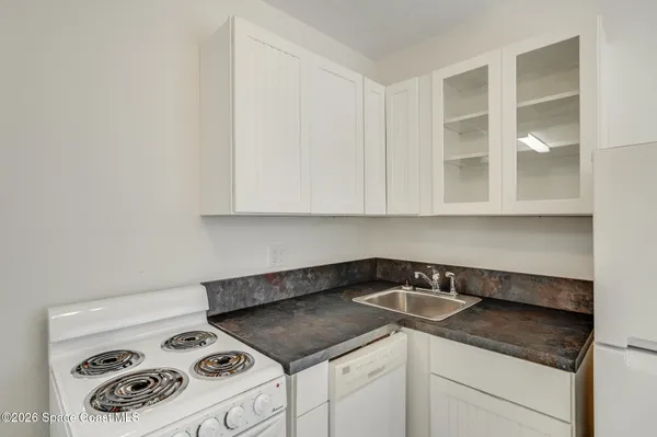 $875,000 | 901 South Palm Avenue, Indialantic, FL 32903