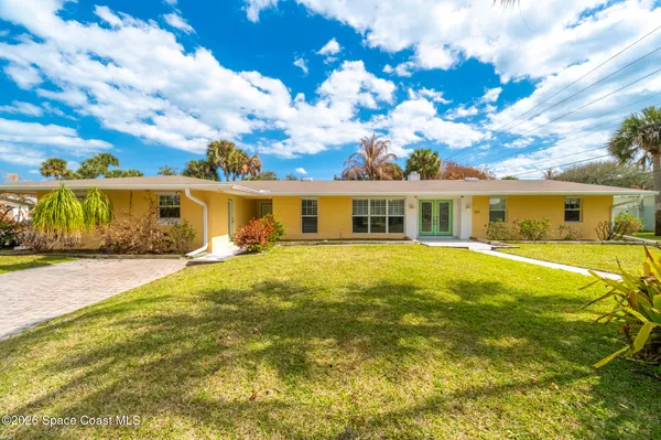 $875,000 | 901 South Palm Avenue, Indialantic, FL 32903