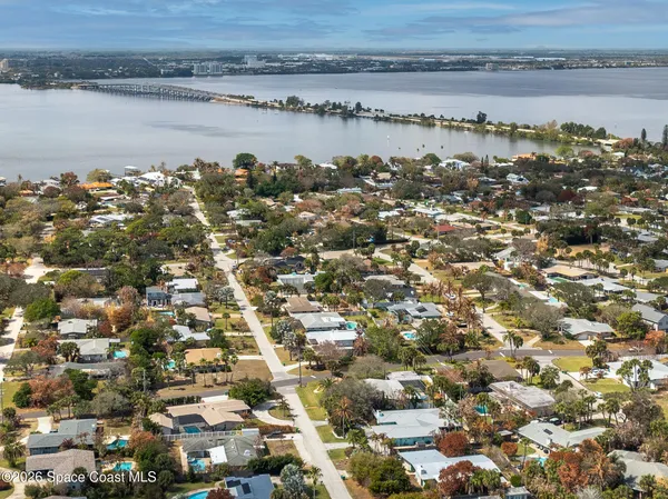 $875,000 | 901 South Palm Avenue, Indialantic, FL 32903