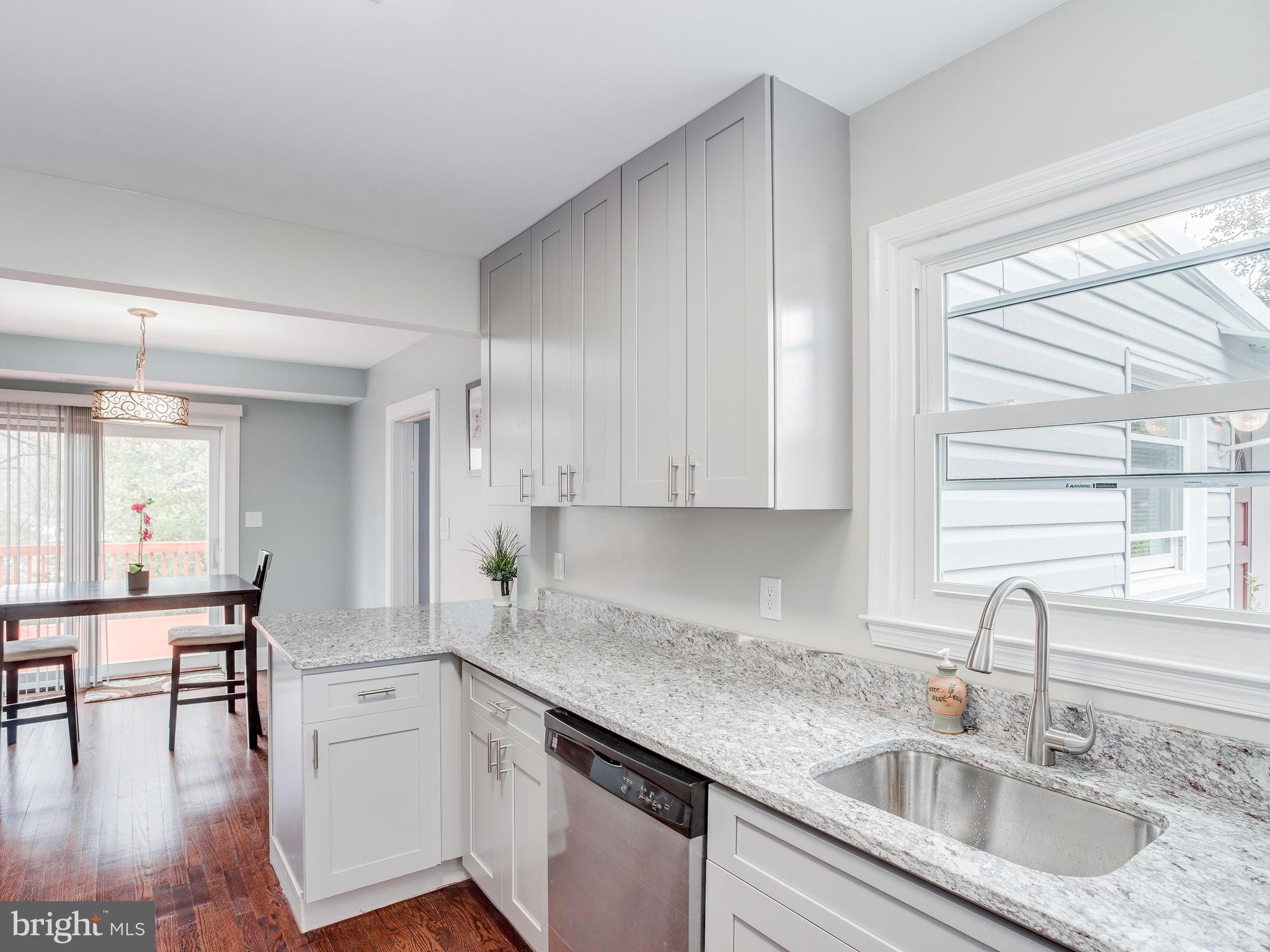 4207 Maple Road Morningside, MD 20746 - Photo 11 of 30 Kitchen - smooth granite + stainless steel