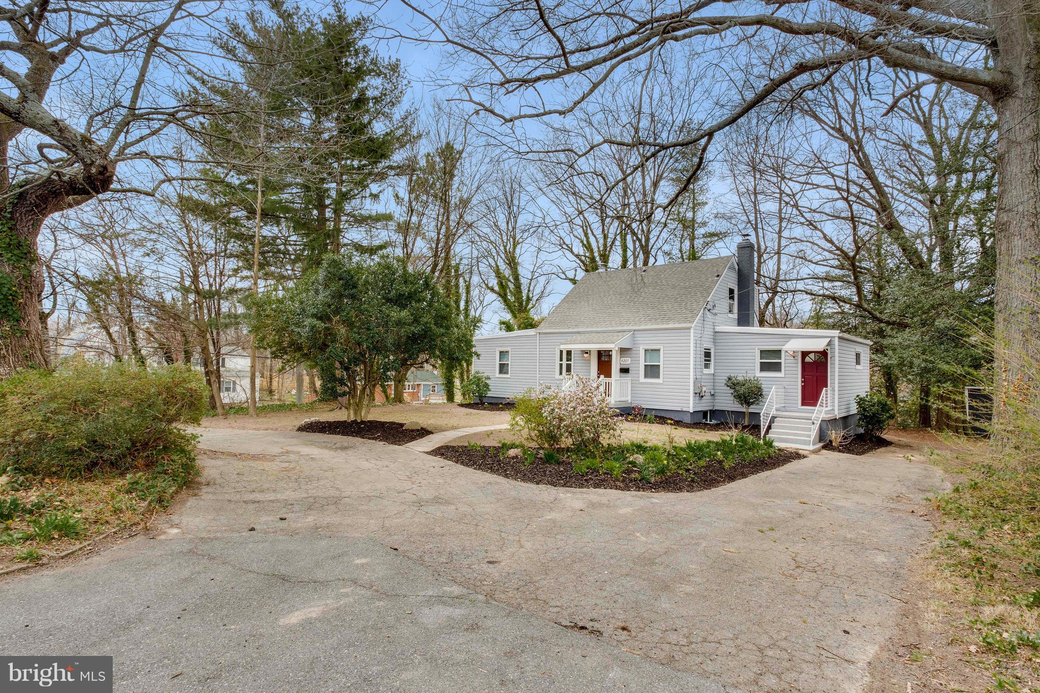 4207 Maple Road Morningside, MD 20746 - Photo 3 of 30 Grand curb appeal with setback +circular driveway