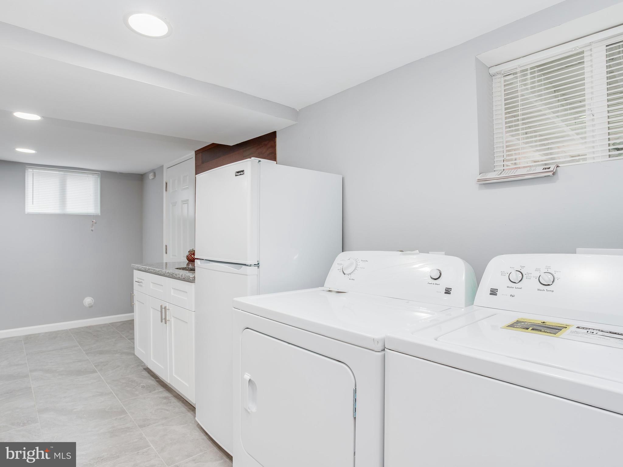 4207 Maple Road Morningside, MD 20746 - Photo 27 of 30 Full -Sized Washer and Dryer