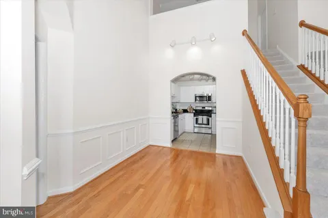 $460,000 | 7 Booth Street, Unit 406, Gaithersburg, MD 20878