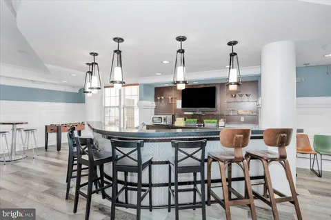 $460,000 | 7 Booth Street, Unit 406, Gaithersburg, MD 20878