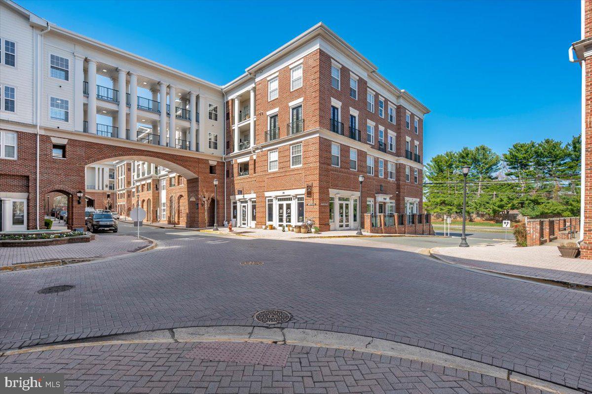 7 Booth Street, Unit 406 Gaithersburg, MD 20878 - Photo 69 of 117 a front view of a building