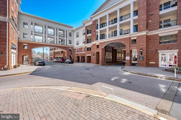 $460,000 | 7 Booth Street, Unit 406, Gaithersburg, MD 20878