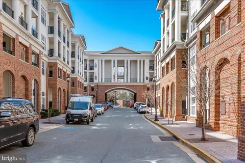 $460,000 | 7 Booth Street, Unit 406, Gaithersburg, MD 20878