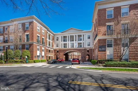 $460,000 | 7 Booth Street, Unit 406, Gaithersburg, MD 20878