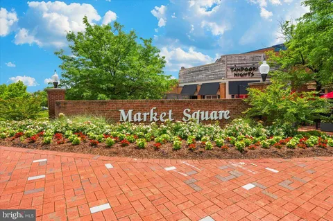 $460,000 | 7 Booth Street, Unit 406, Gaithersburg, MD 20878