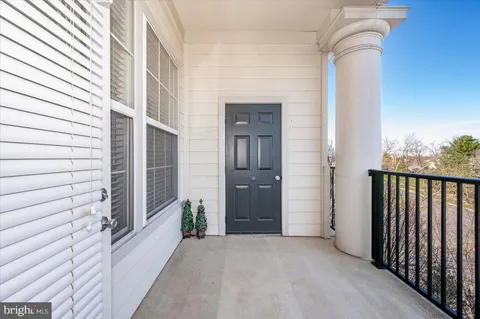 $460,000 | 7 Booth Street, Unit 406, Gaithersburg, MD 20878