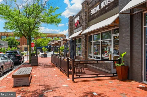 $460,000 | 7 Booth Street, Unit 406, Gaithersburg, MD 20878