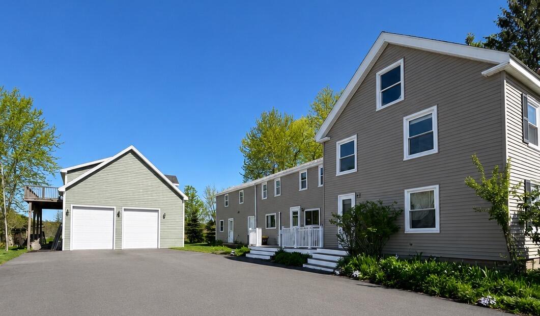 112 Payne Road Scarborough, ME 04074 - Photo 3 of 36 AA42F024-D7A1-4206-88F5-293676606074