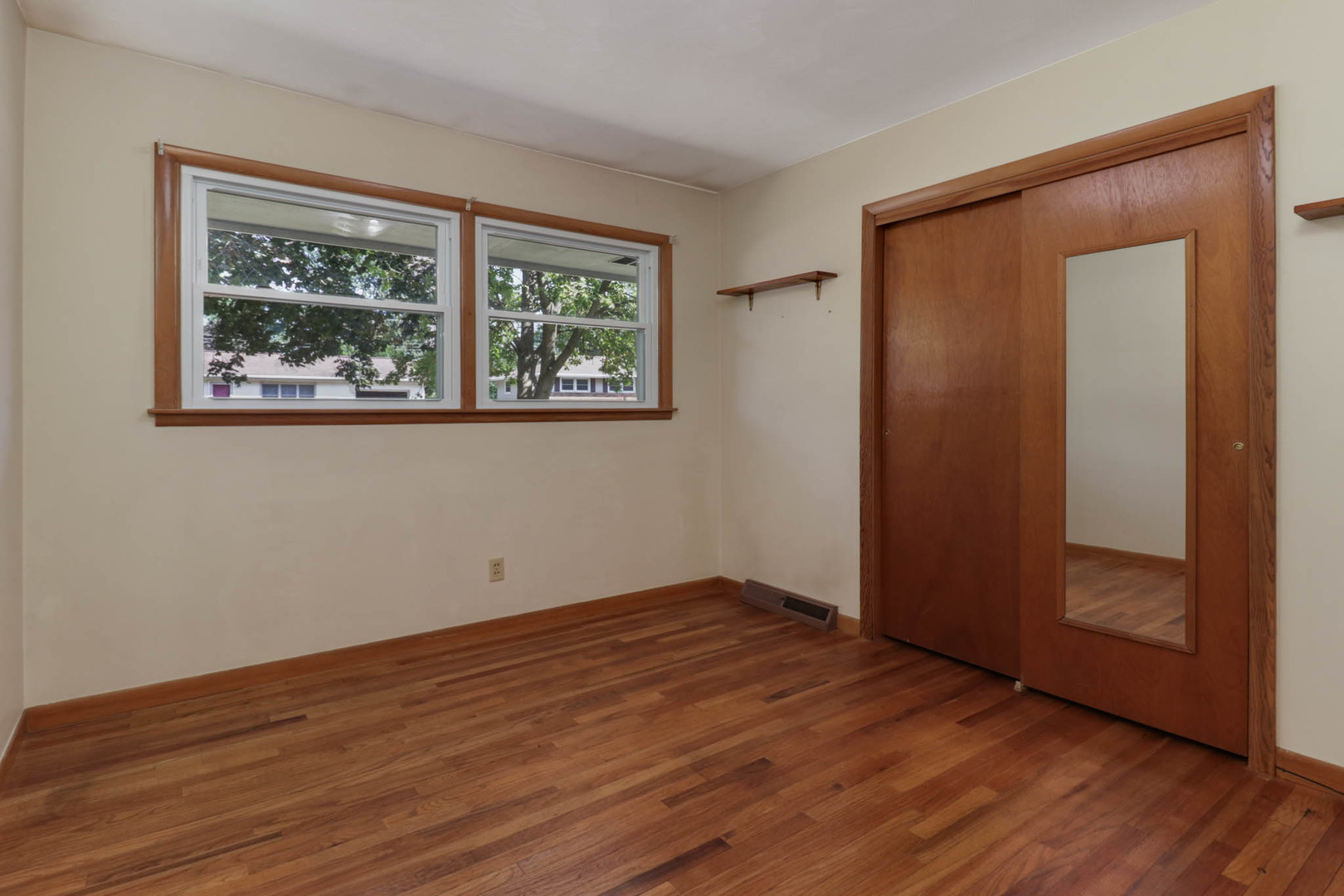 807 Sheridan Road Normal, IL 61761 - Photo 12 of 36 Gallery Image 12