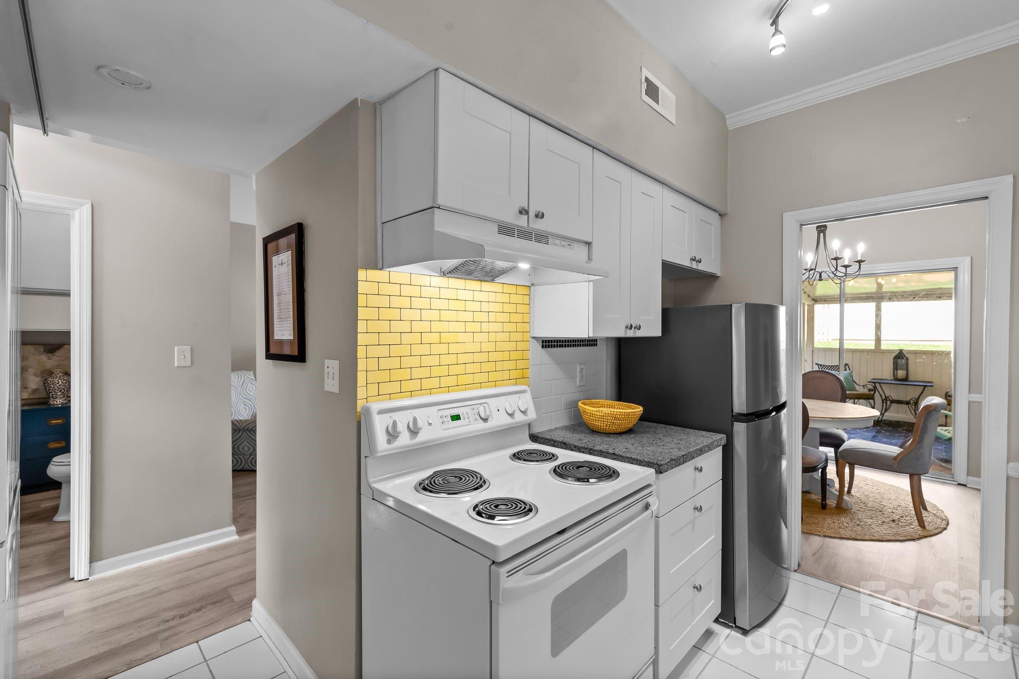 5941 Quail Hollow Road, Unit E Charlotte, NC 28210 - Photo 13 of 35