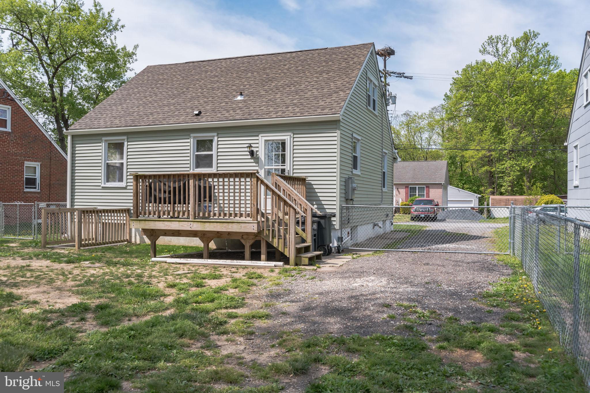 319 Wye Road Essex, MD 21221 - Photo 4 of 30