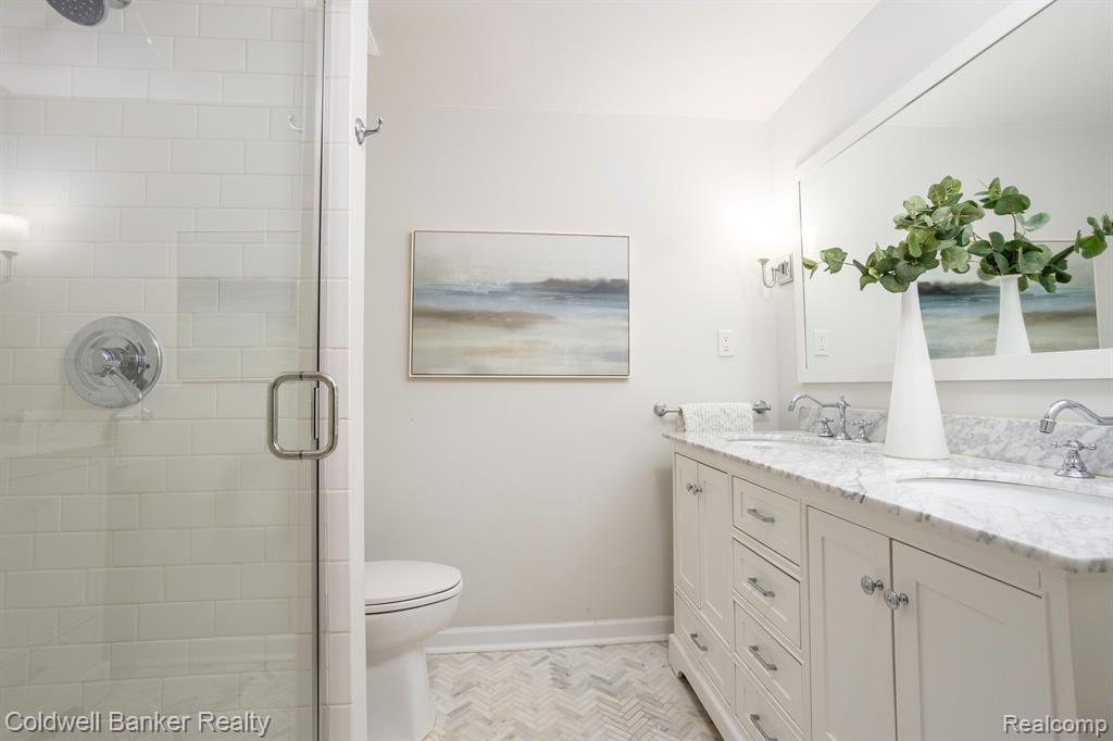 1792 Vernier Road Grosse Pointe Woods, MI 48236 - Photo 21 of 26