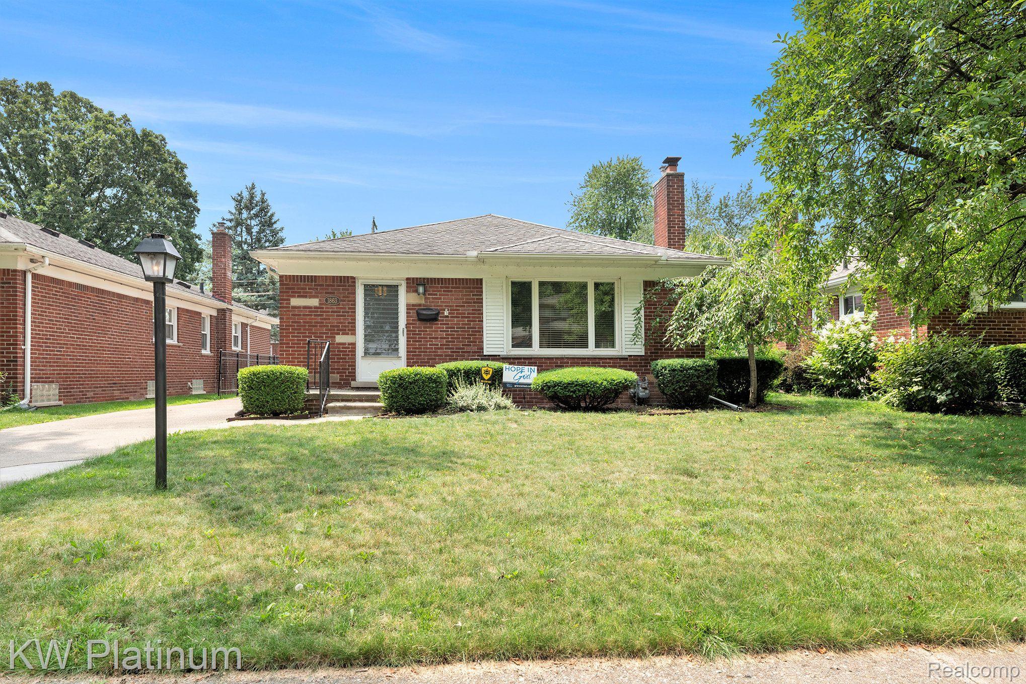 1863 Prestwick Road Grosse Pointe, MI 48236 - Photo 1 of 29 Gallery Image 1
