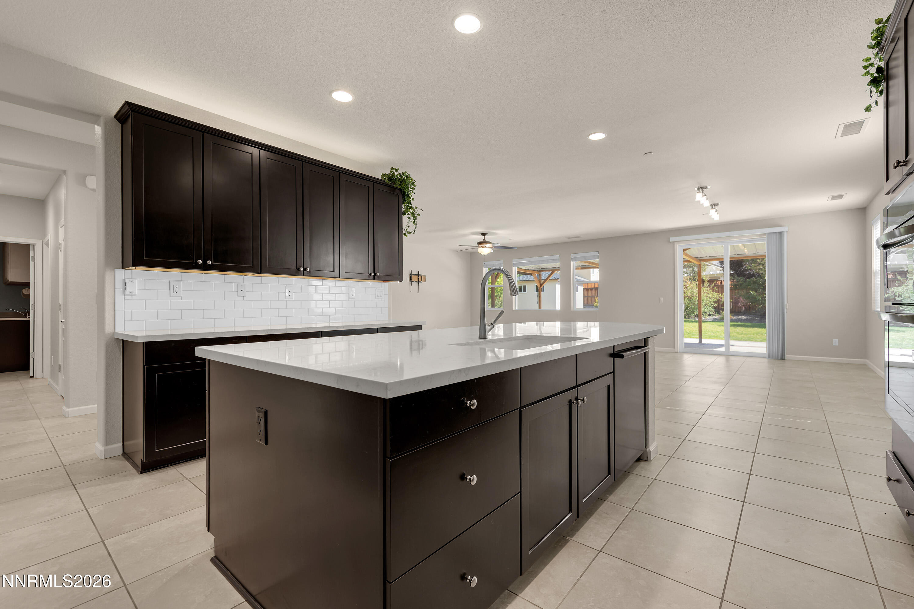 2925 Lessini Court Sparks, NV 89434 - Photo 25 of 45 Lessini2925-014