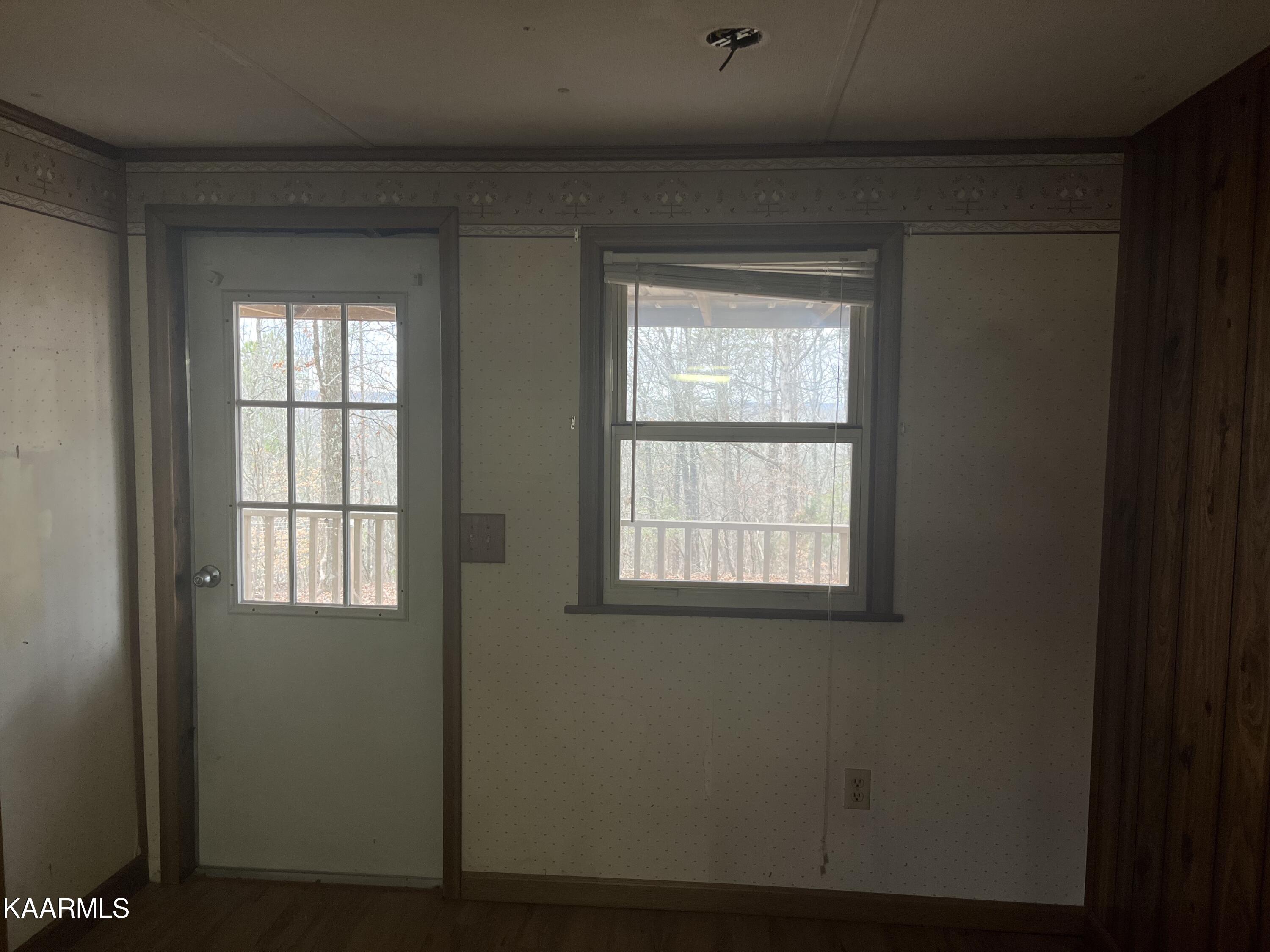 1142 Smallen Road Loudon, TN 37774 - Photo 3 of 13 IMG_5386