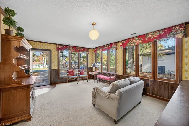 $399,000 | 2174 Woodland Avenue, Burlington, NC 27215