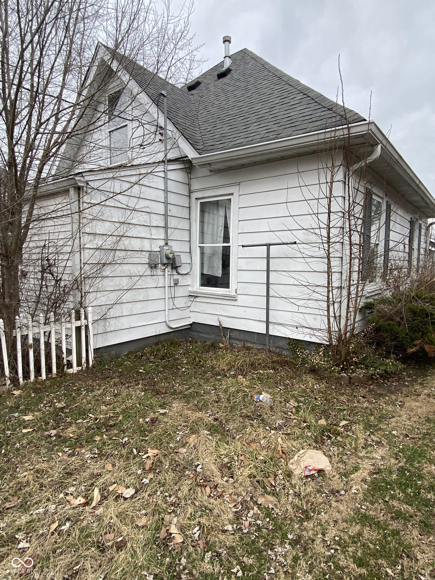 2103 6th Street Columbus, IN 47201 - Photo 4 of 9